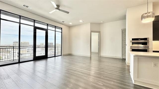 3330 Oak Grove Avenue - Photo 10