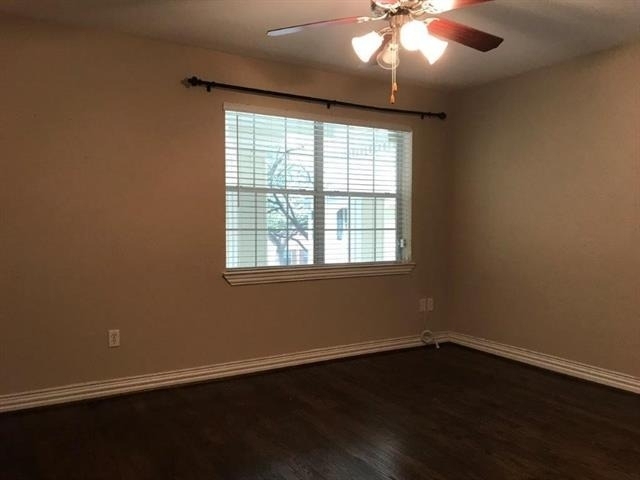 4744 Bradford Drive - Photo 7