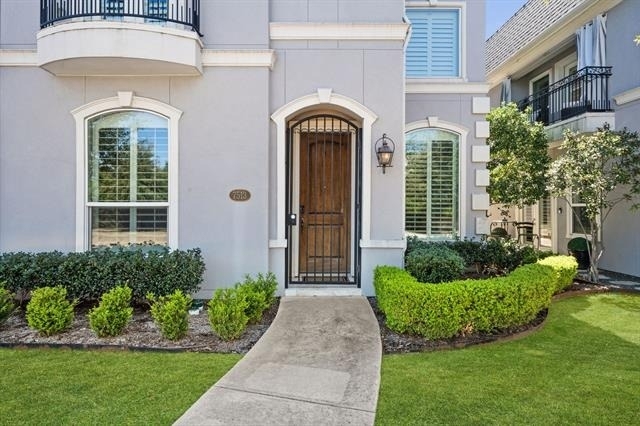 7513 Renaissance Boulevard - Photo 1