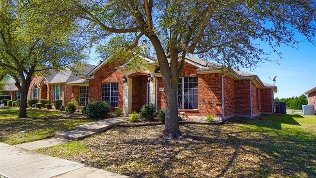 2161 Teagle Drive - Photo 2