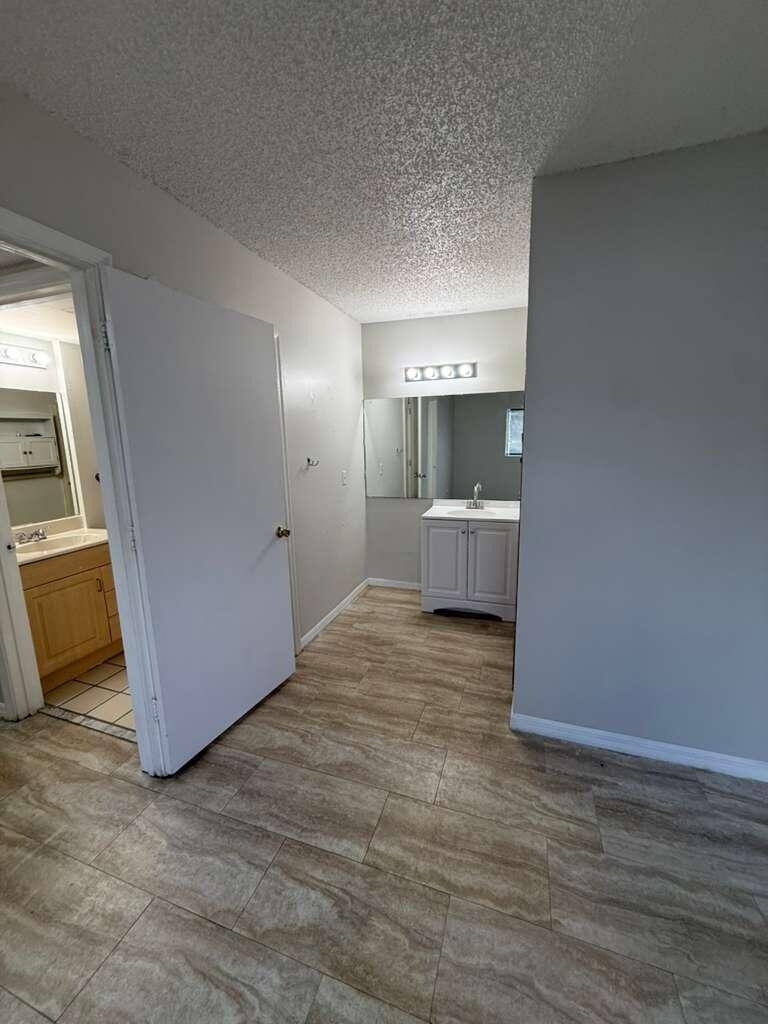 3610 N 56th Avenue - Photo 5
