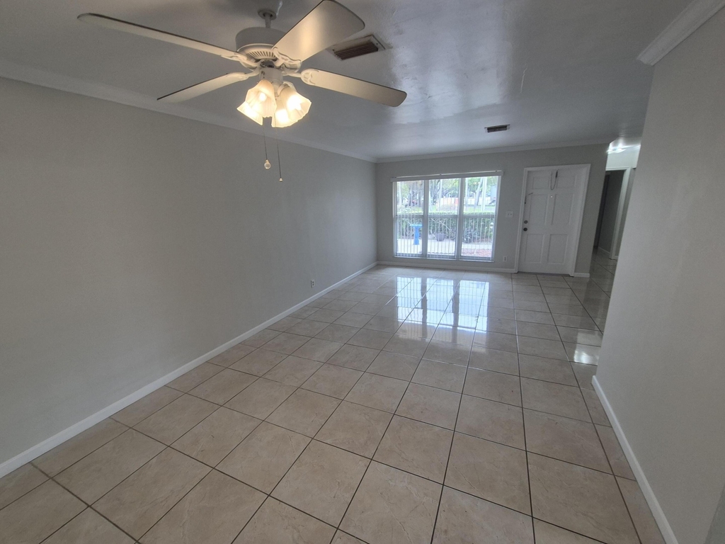 3709 Tyler Street - Photo 3