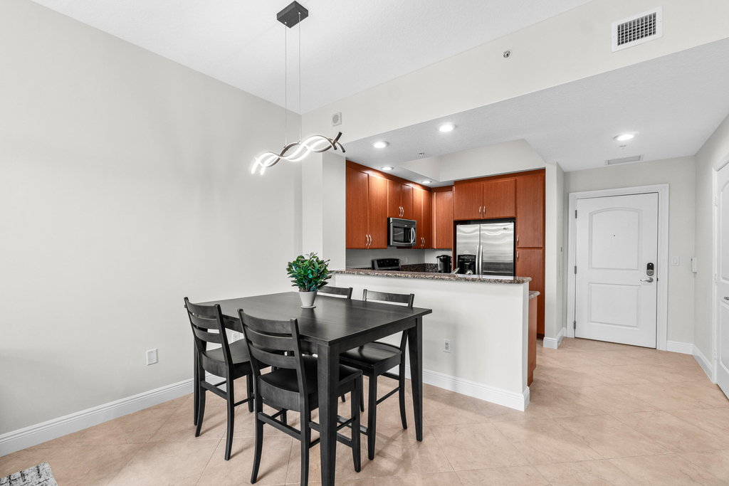 701 S Olive Avenue - Photo 3