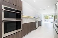 1617 Ne 8th Street - Photo 8