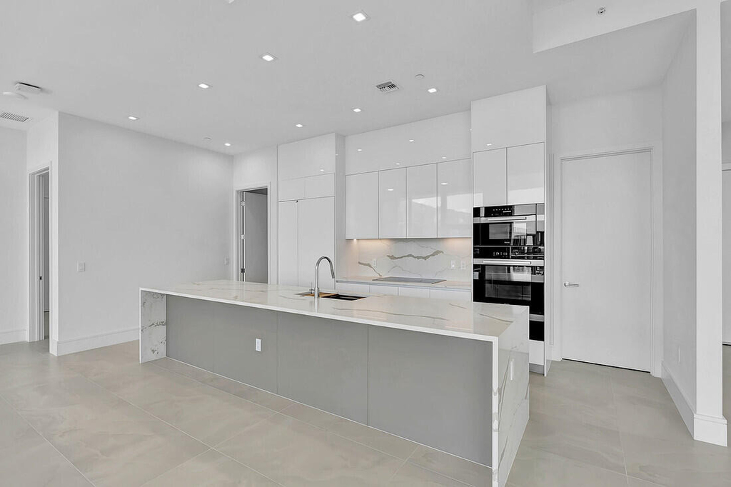 220 Lake Shore Drive - Photo 4