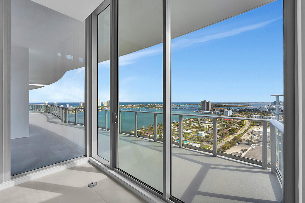 220 Lake Shore Drive - Photo 13