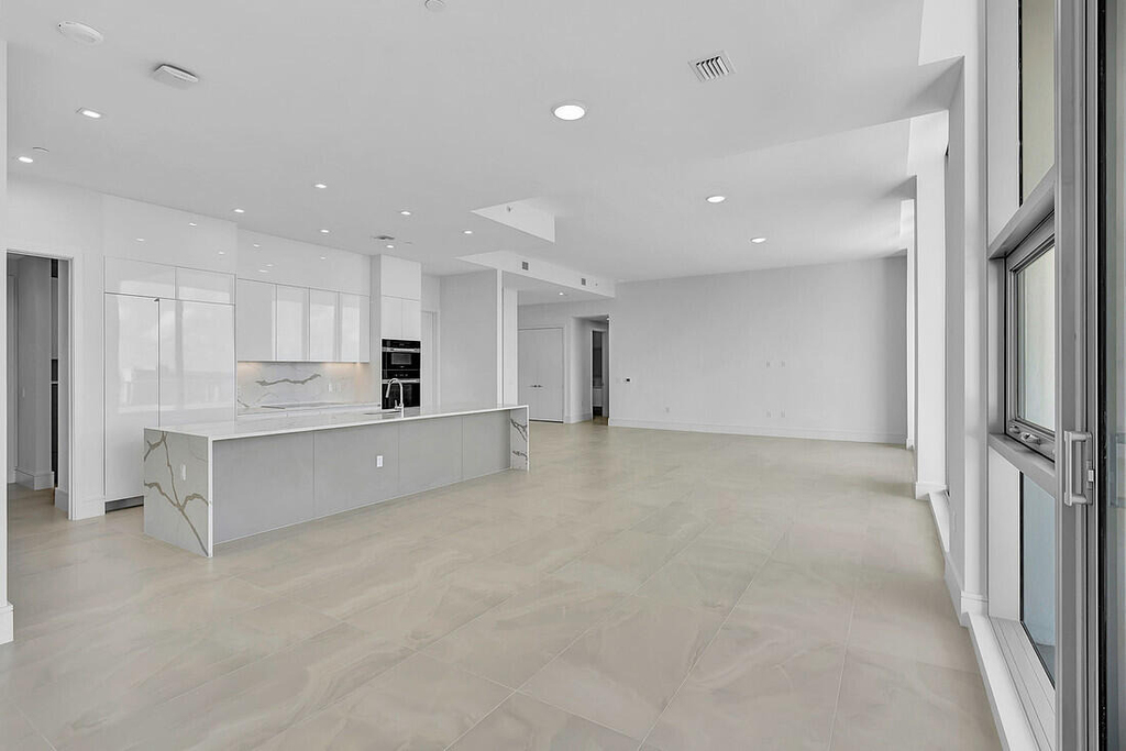 220 Lake Shore Drive - Photo 7