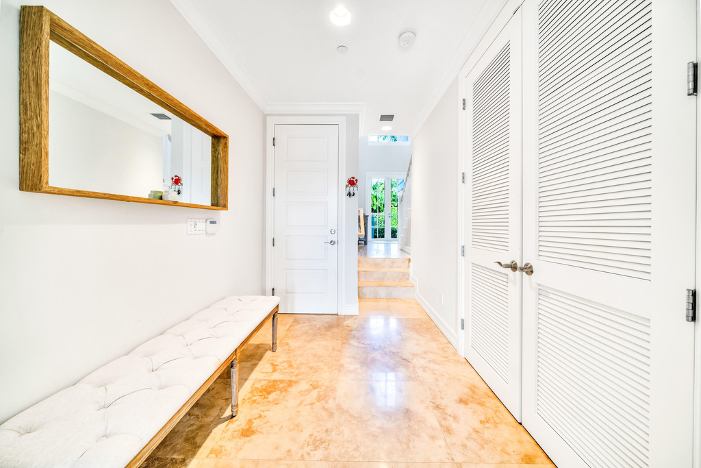 138 Marine Way - Photo 3