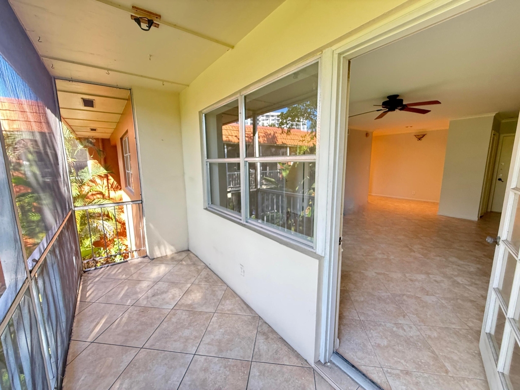 136 Ne 19th Court - Photo 11