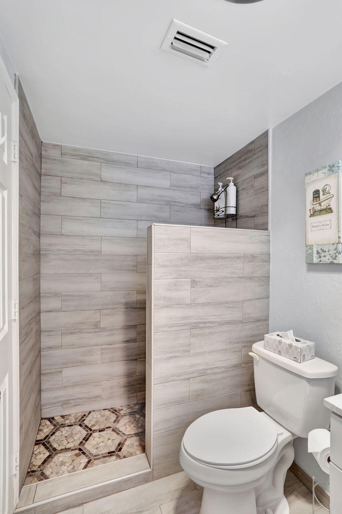 999 N Riverside Drive - Photo 9