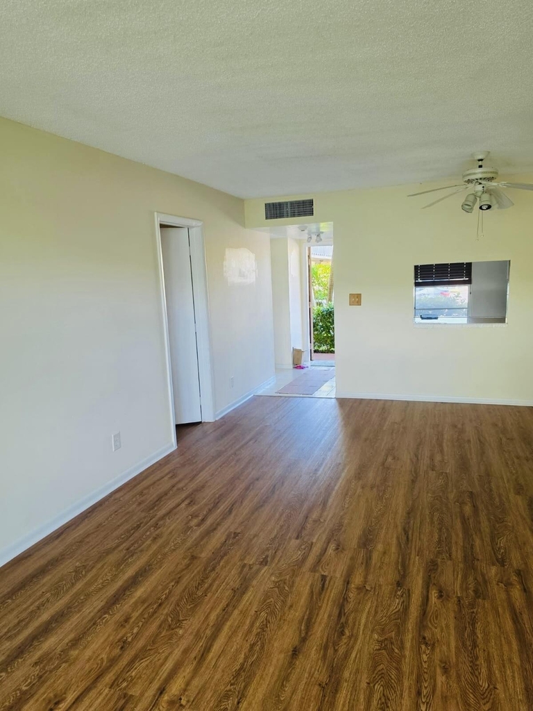 5940 Nw 64th Avenue - Photo 10