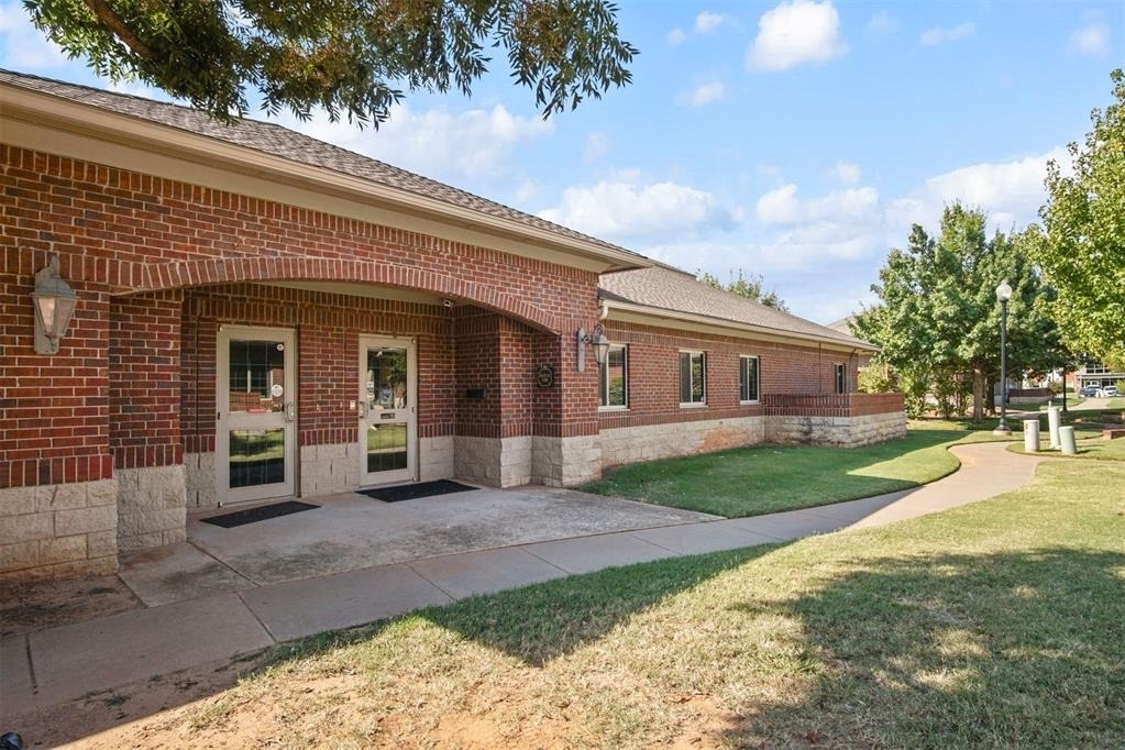 1006 Nw 24th Avenue - Photo 1