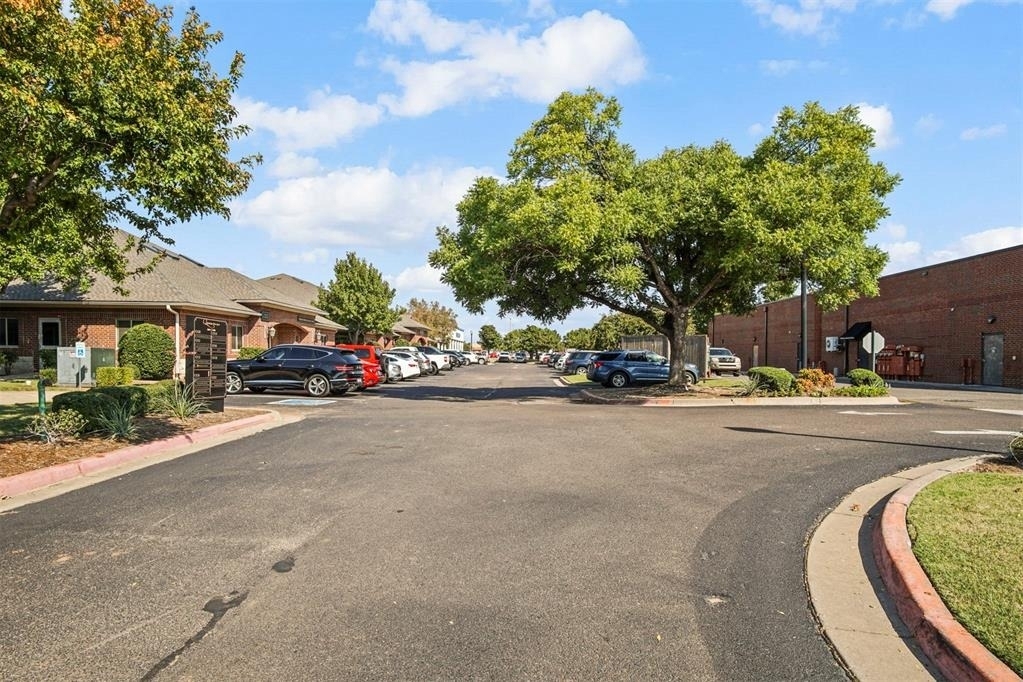 1006 Nw 24th Avenue - Photo 3