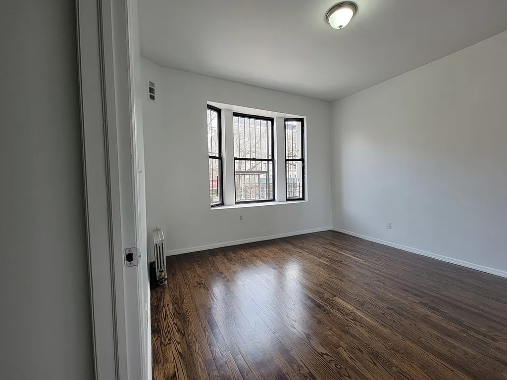 600 West 150th Street - Photo 0