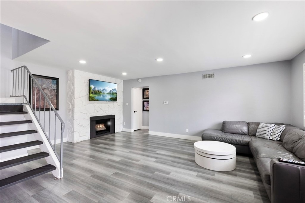 2215 E Avalon - Photo 3