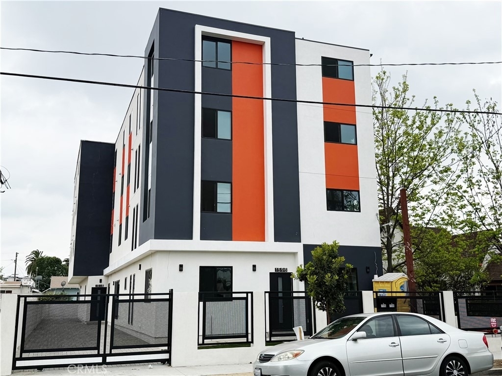 1596 W 36th - Photo 1