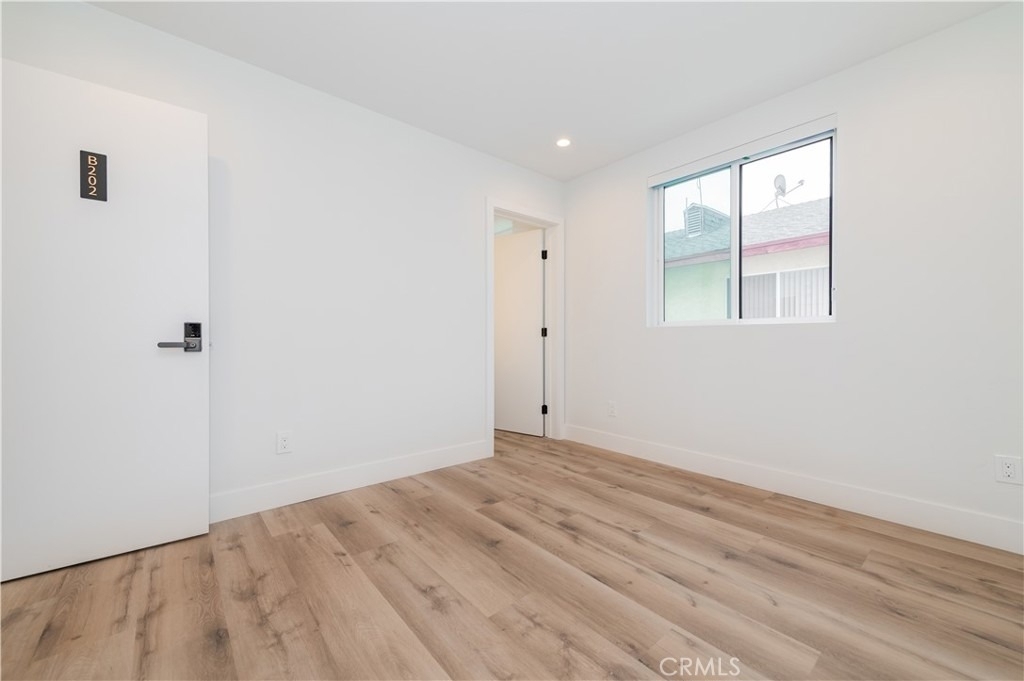 1596 W 36th - Photo 8