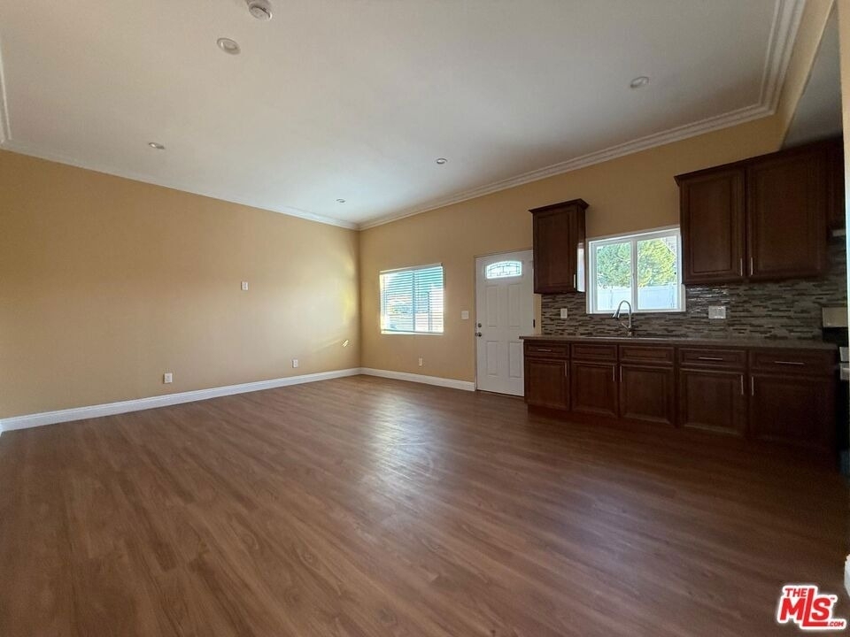 7632 Kraft Avenue - Photo 3