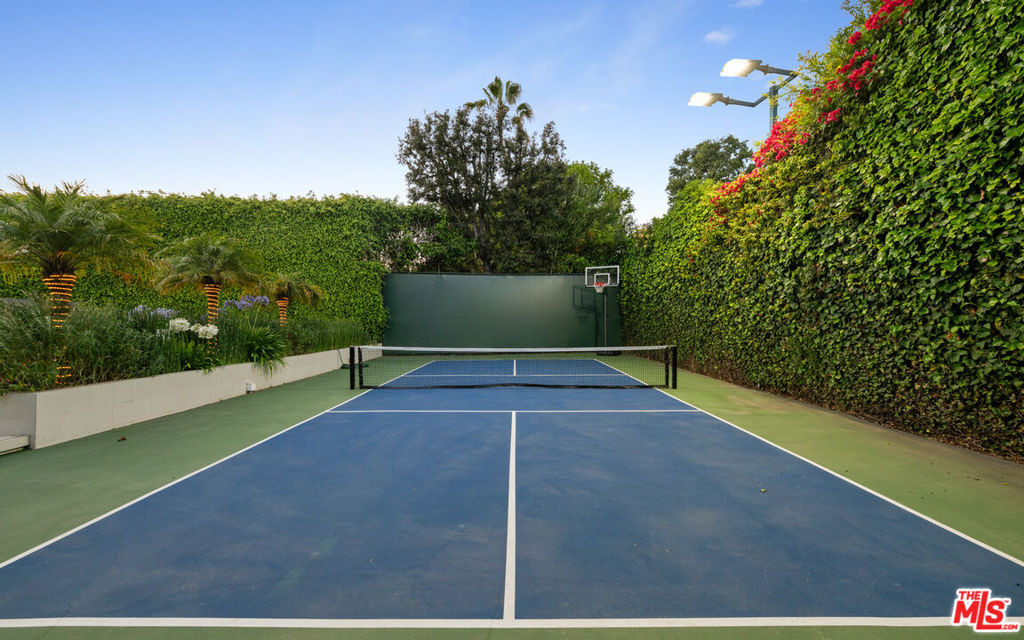 602 N Whittier Drive - Photo 36