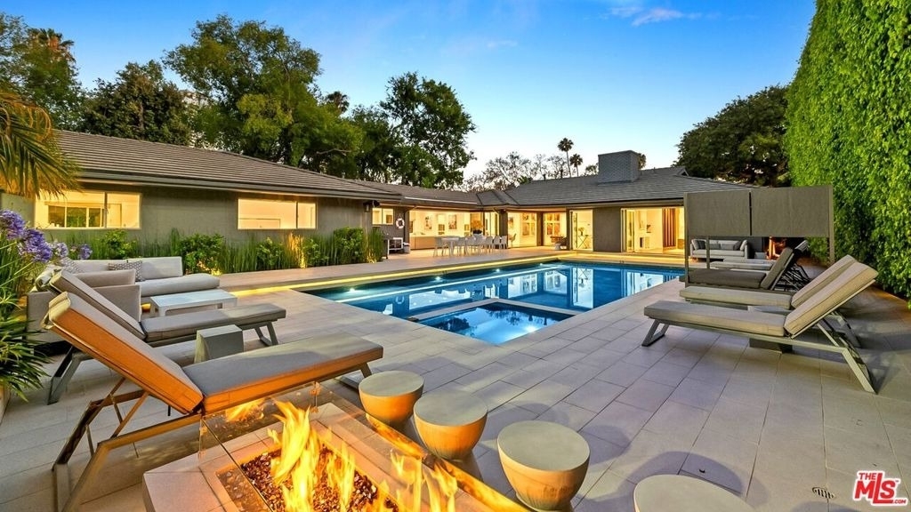 602 N Whittier Drive - Photo 5