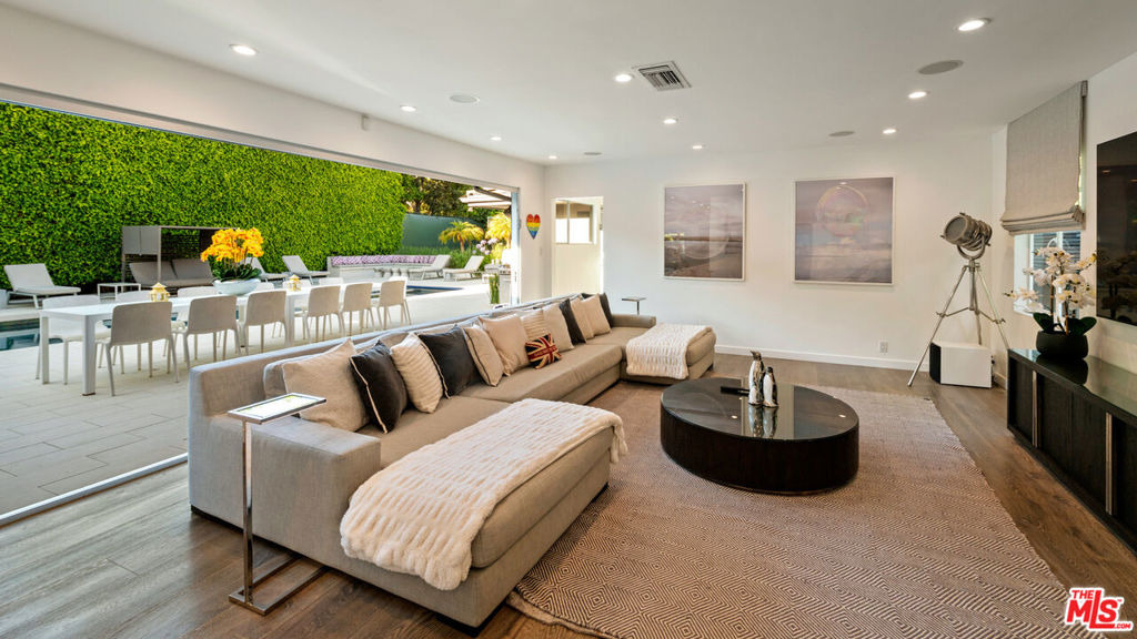 602 N Whittier Drive - Photo 16