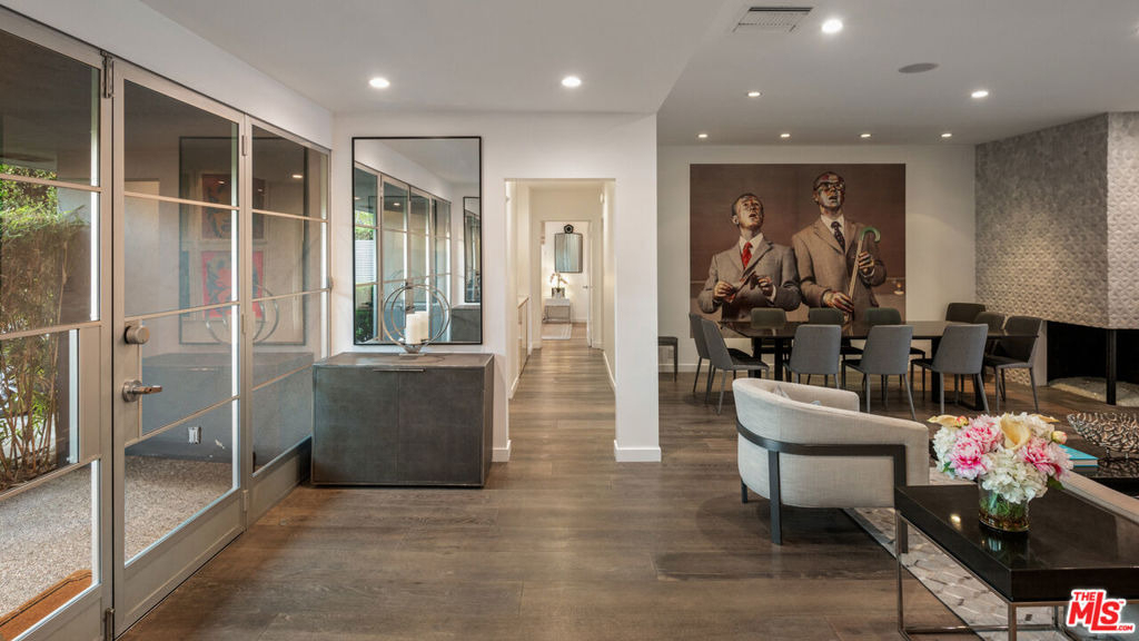 602 N Whittier Drive - Photo 8