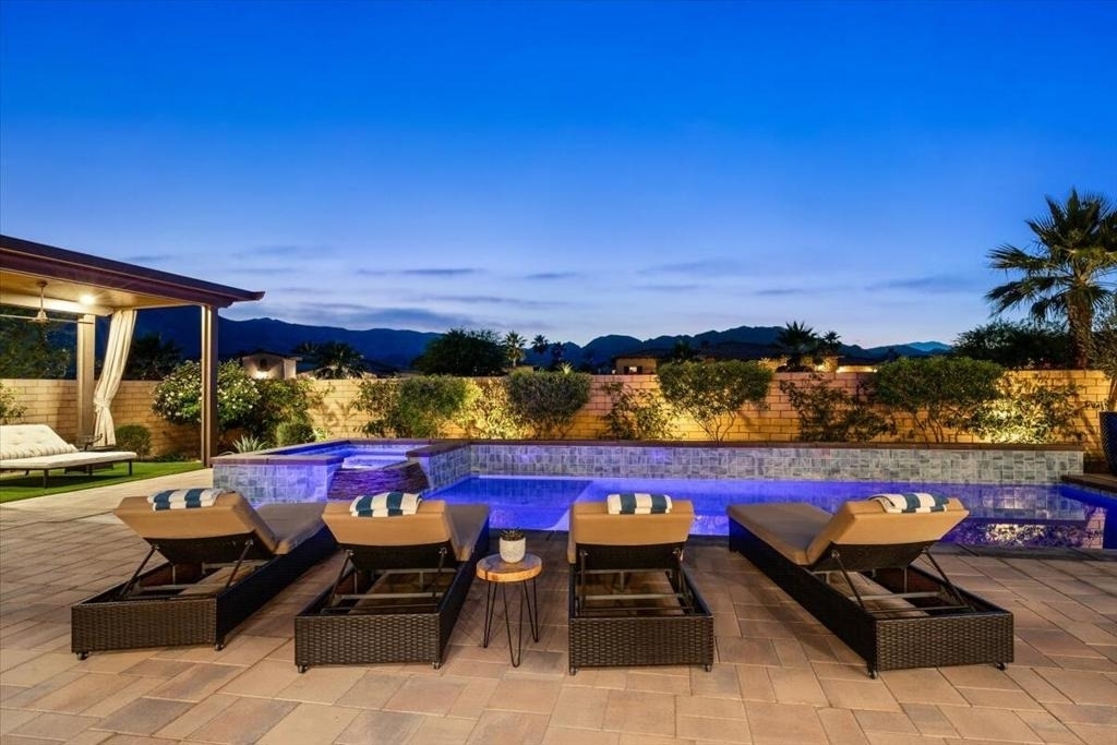 54770 Cavalcade Court - Photo 2