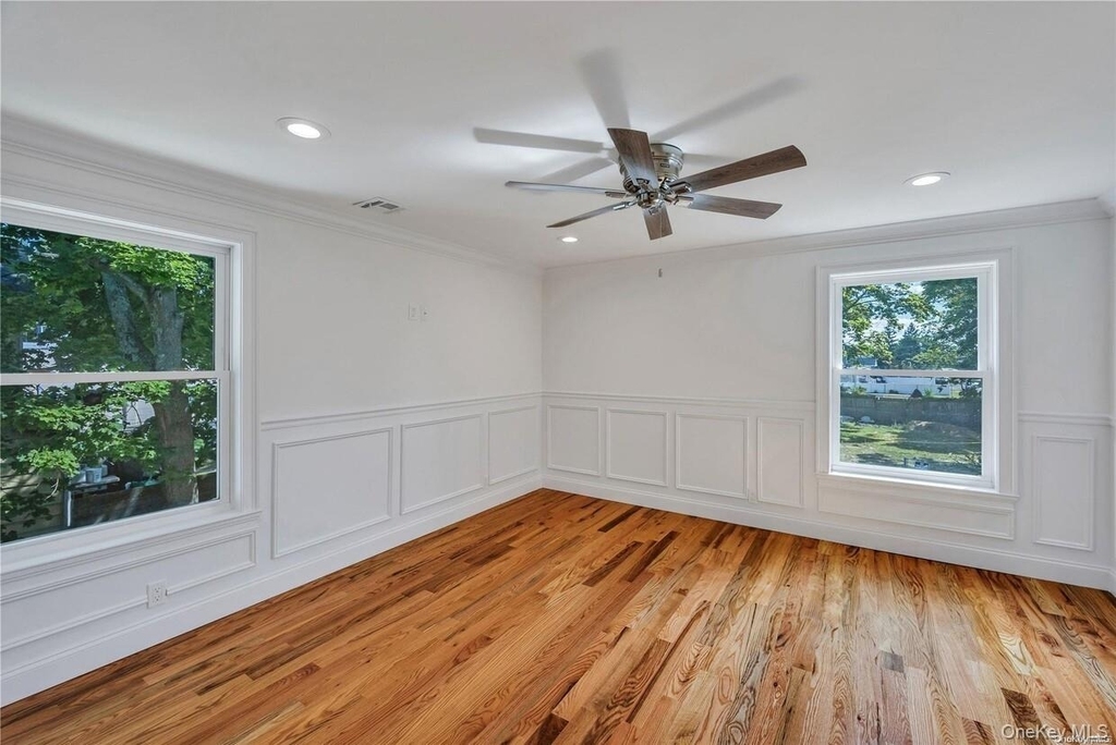 177 Waverly Avenue - Photo 2