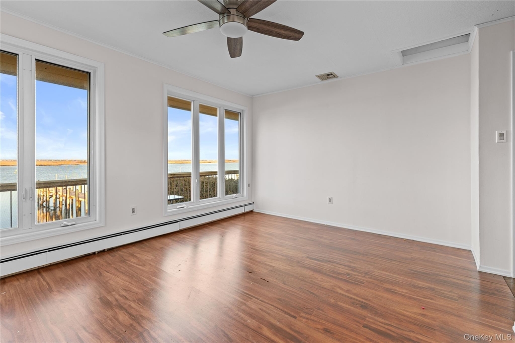115 Maryland Avenue - Photo 15