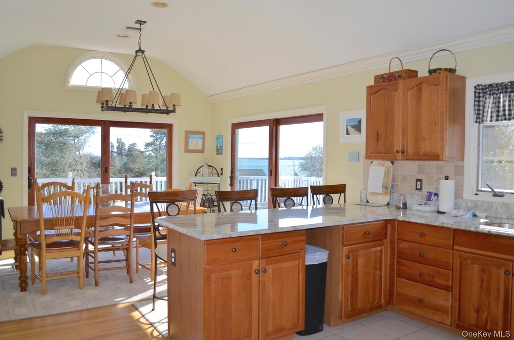 16 Grant Boulevard - Photo 3