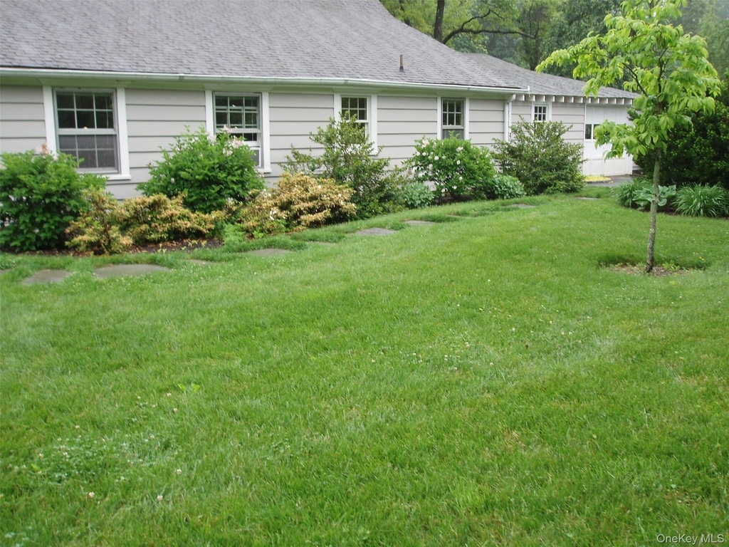 953 Ripley Lane - Photo 2