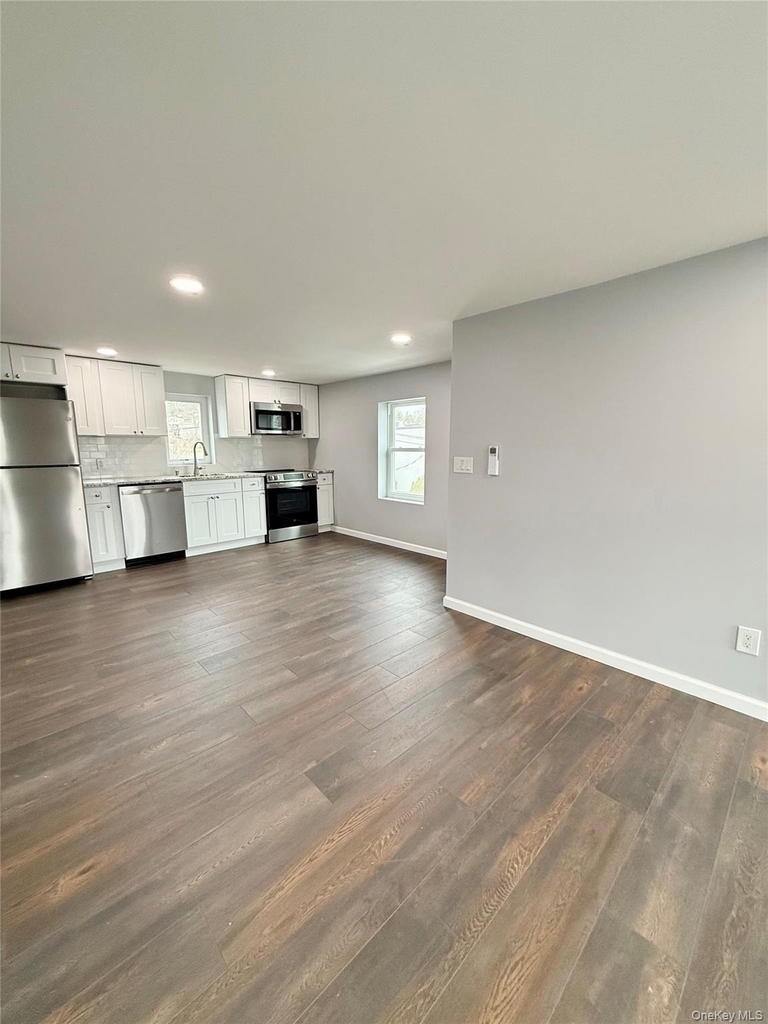 19 Lee Avenue - Photo 4
