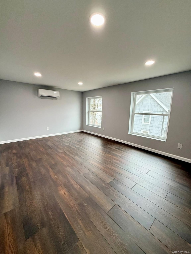 19 Lee Avenue - Photo 5