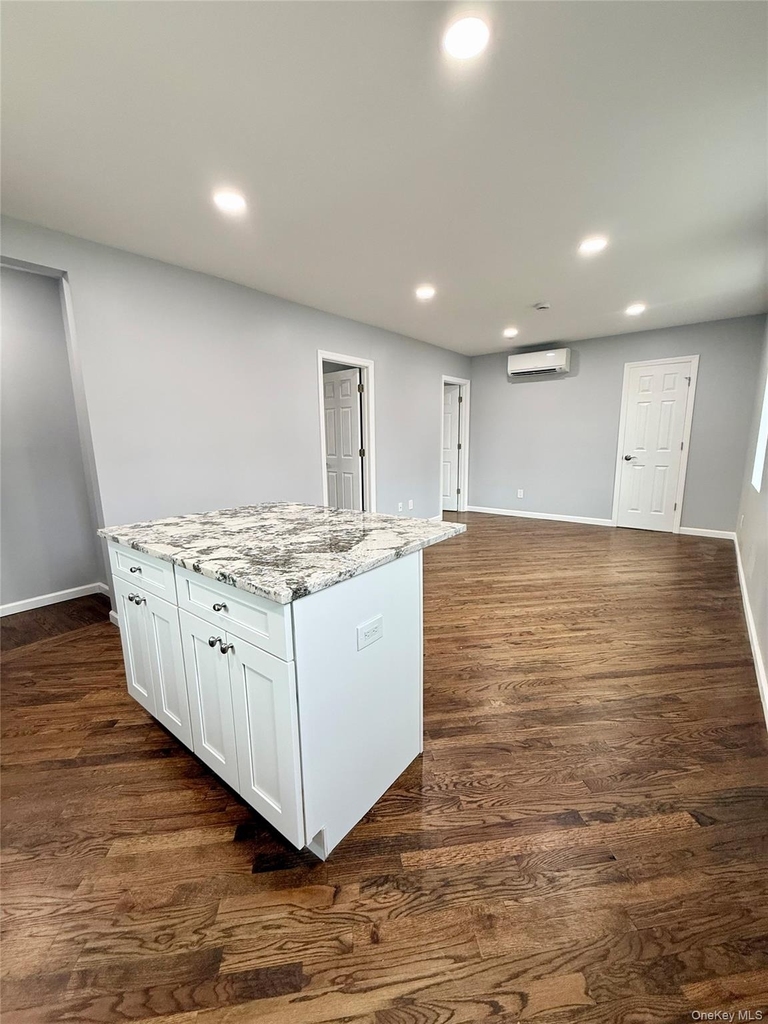 19 Lee Avenue - Photo 5
