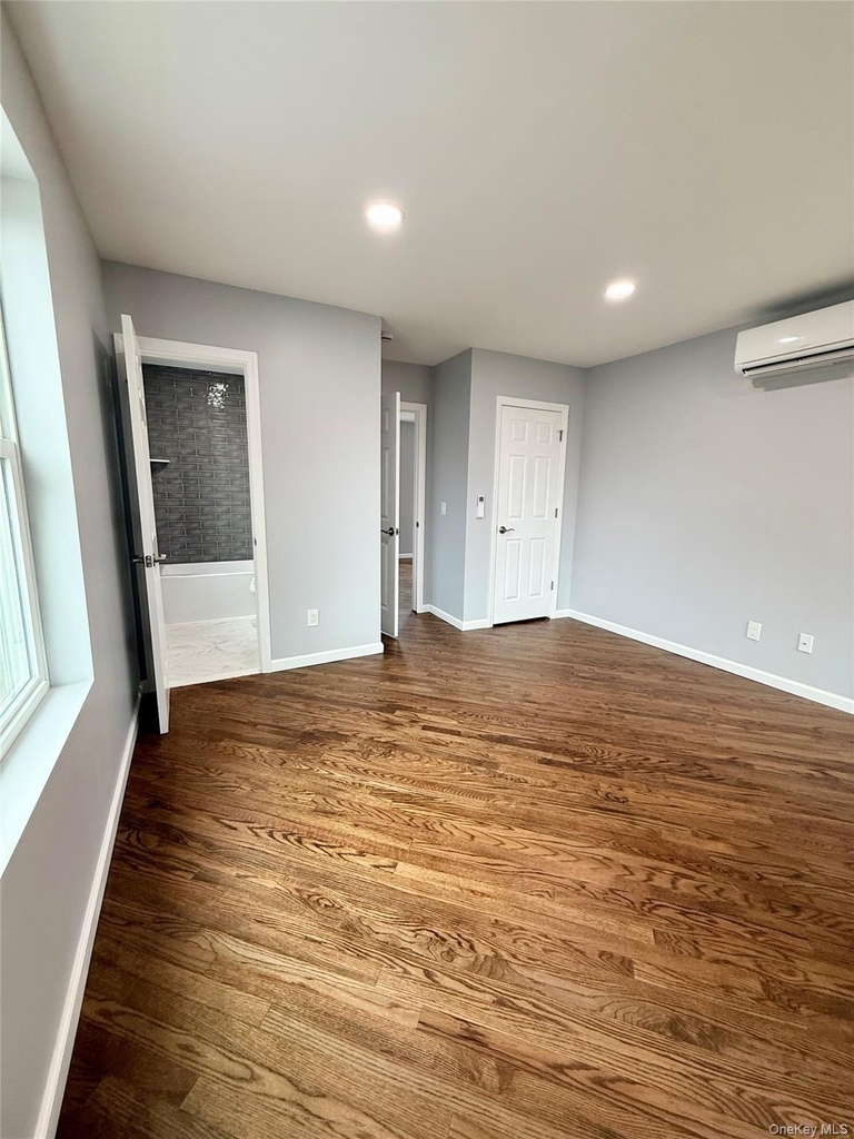 19 Lee Avenue - Photo 8