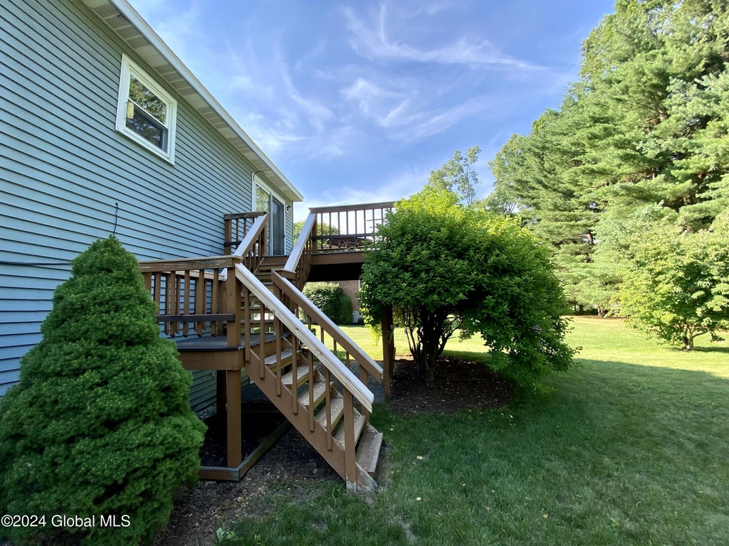12 Lakewood Drive - Photo 23