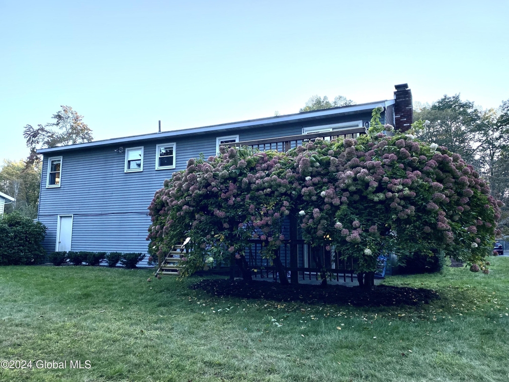 12 Lakewood Drive - Photo 18