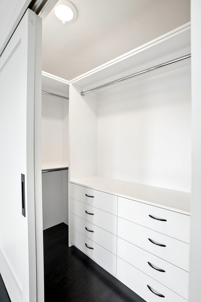 84 Gotham Avenue - Photo 6