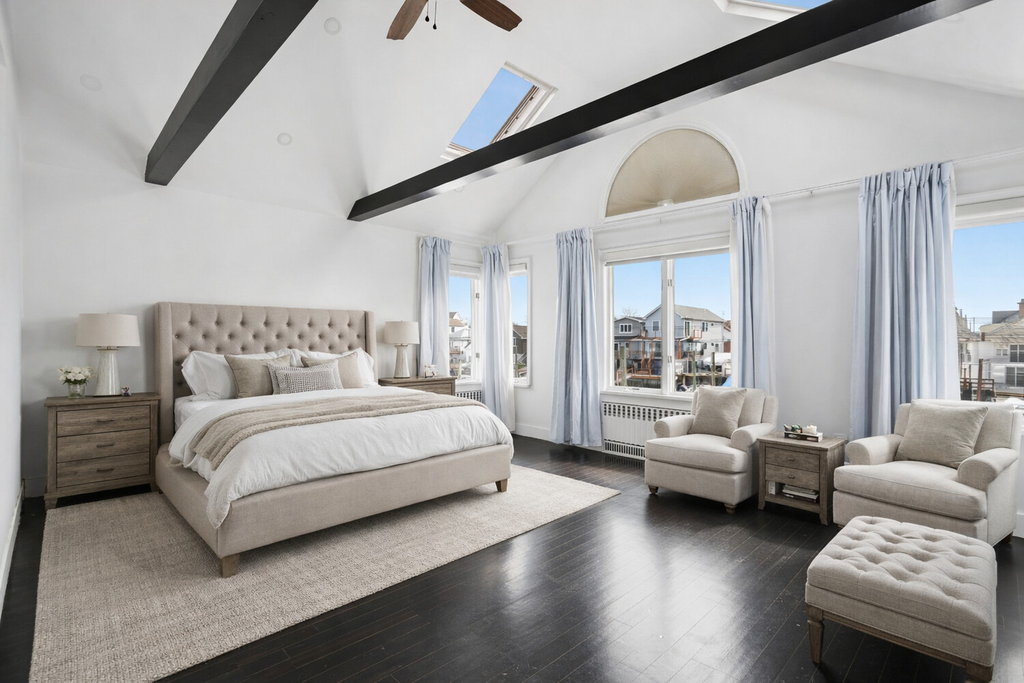 84 Gotham Avenue - Photo 5