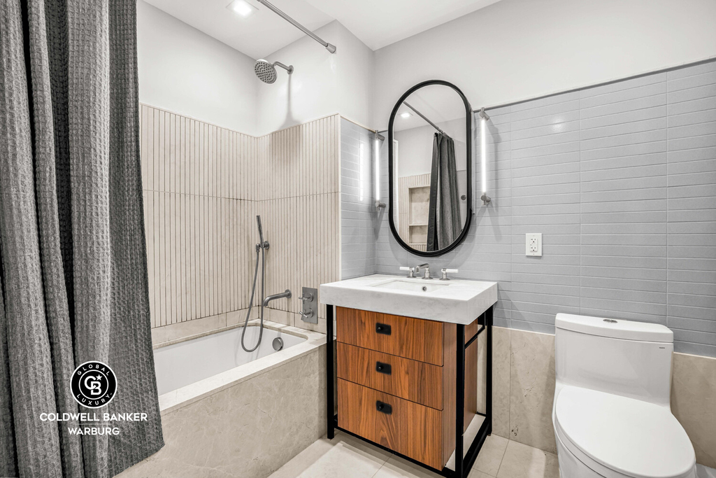 222 E Broadway - Photo 4