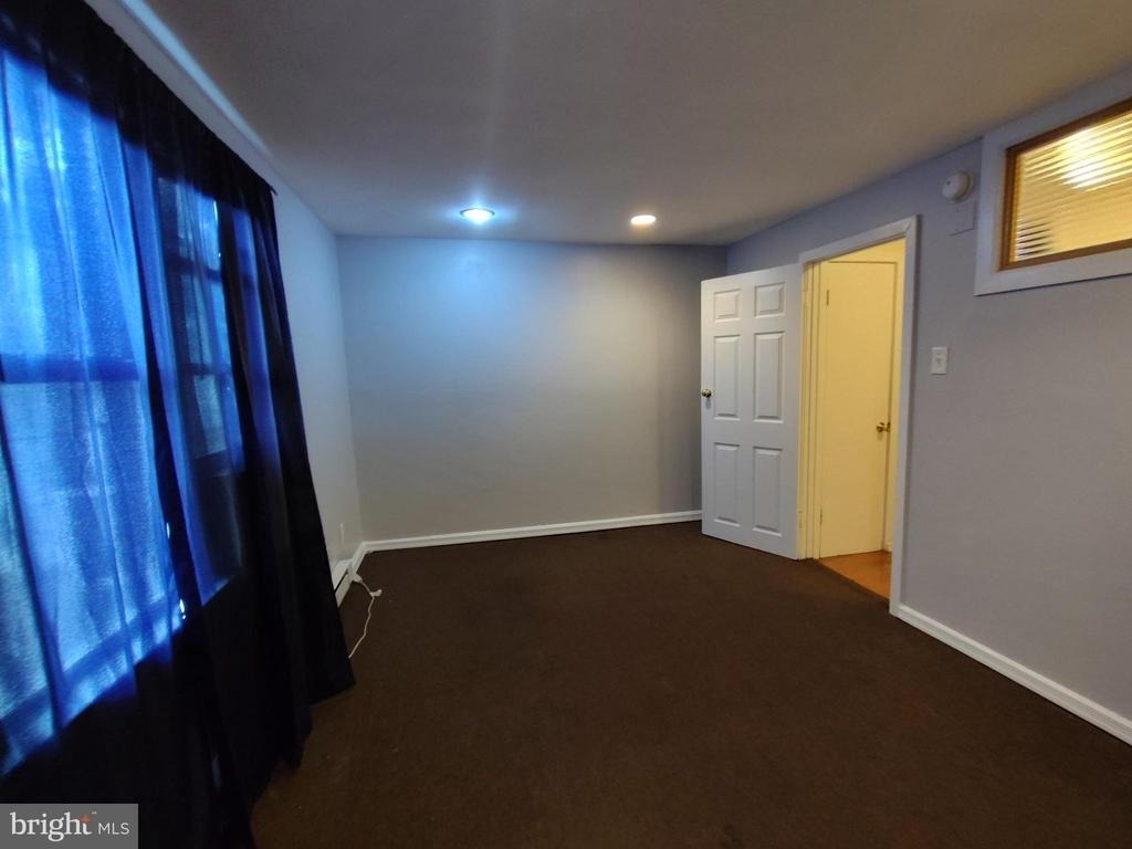 1607 Page Street - Photo 6