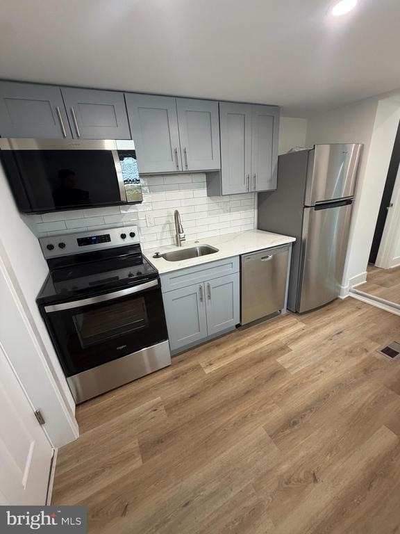2037 N 9th St - Photo 0