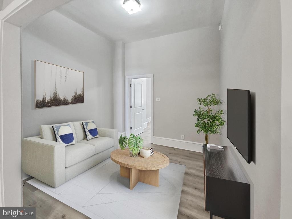 637 N 32nd Street - Photo 4