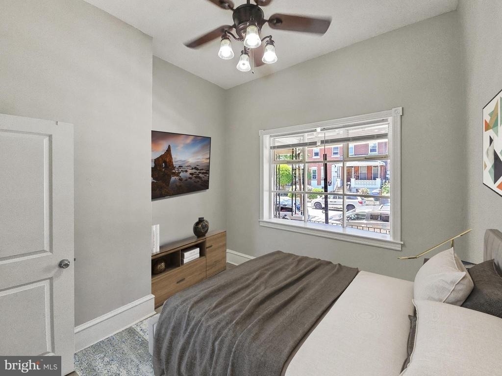 637 N 32nd Street - Photo 25