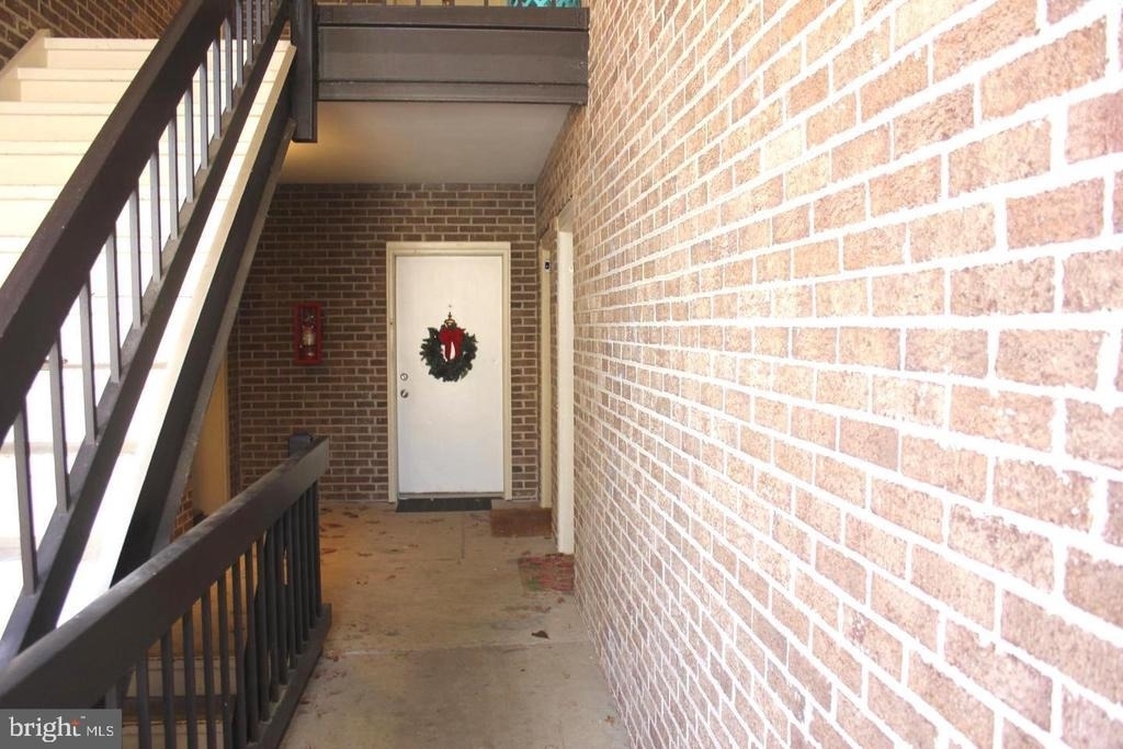 44759 Woodlake Court - Photo 2