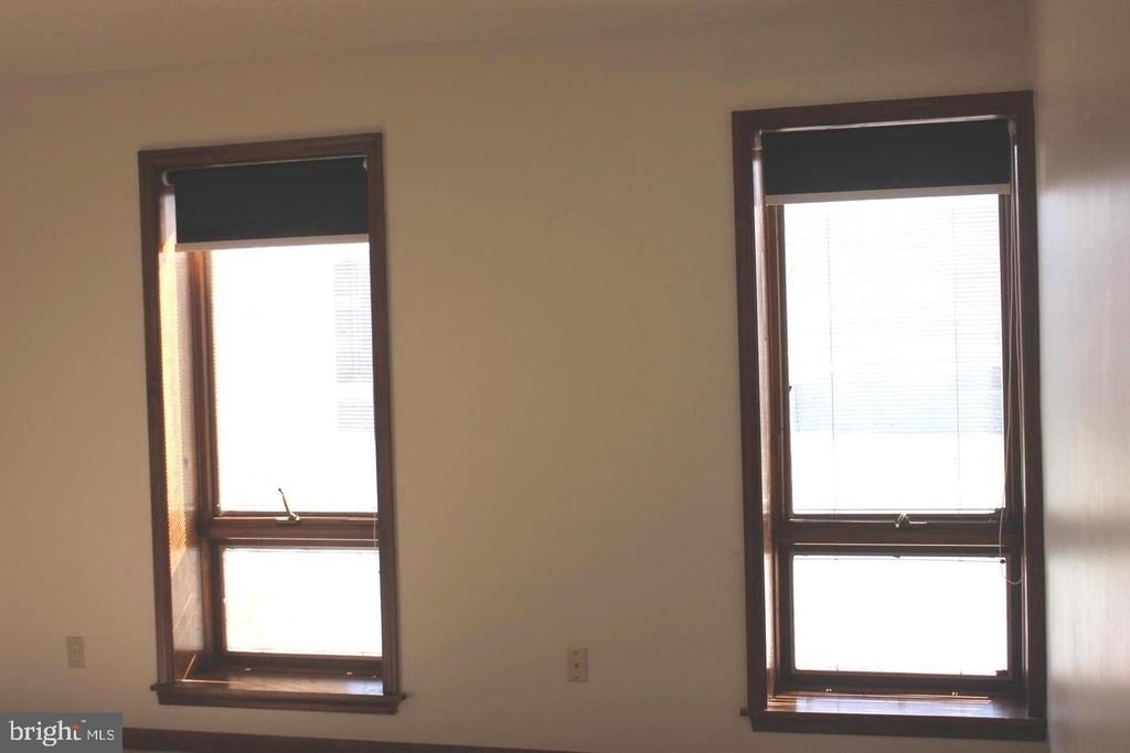 44759 Woodlake Court - Photo 11