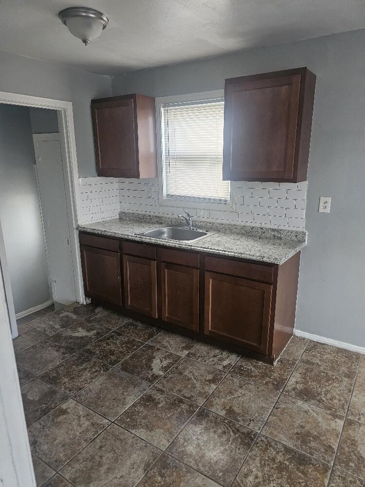 12944 Rosemont - Photo 4