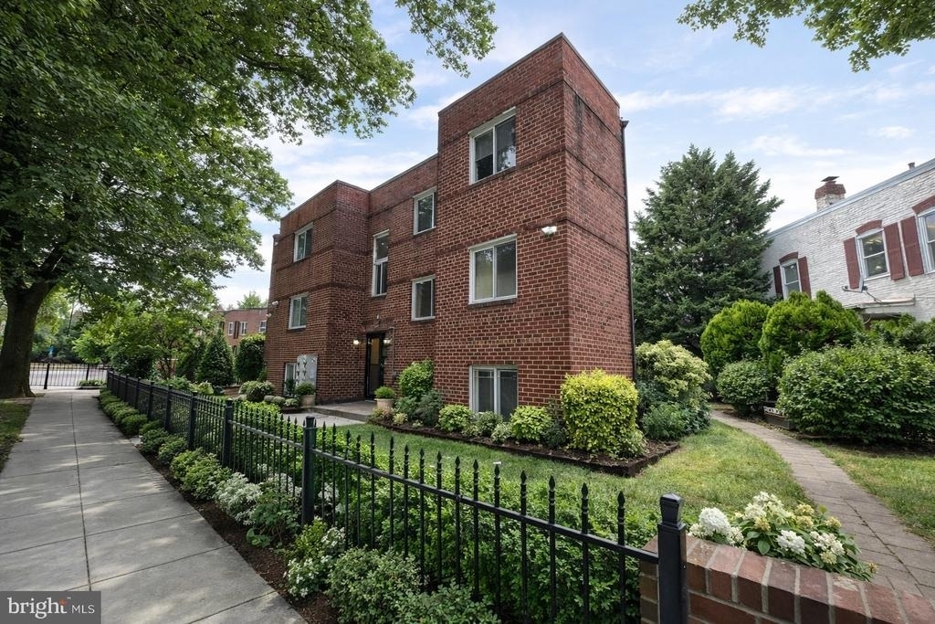 500 17th Street Ne - Photo 0