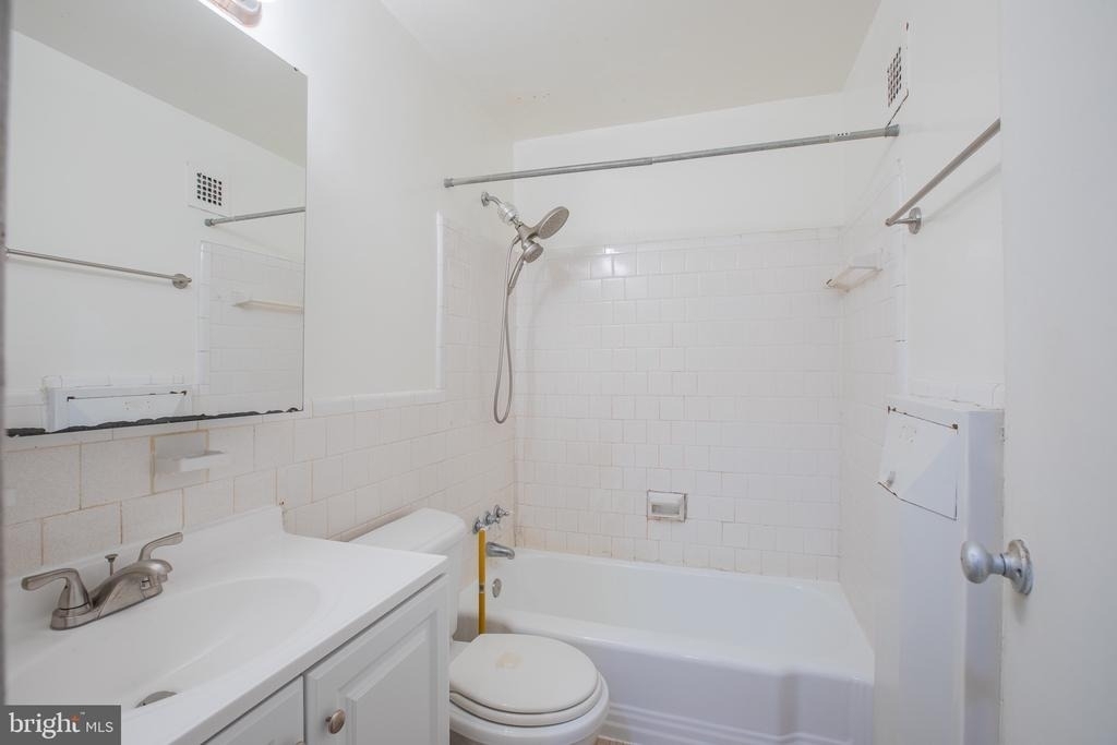 2400 41st Street Nw - Photo 16