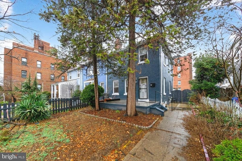 1353 Kennedy Street Nw - Photo 1